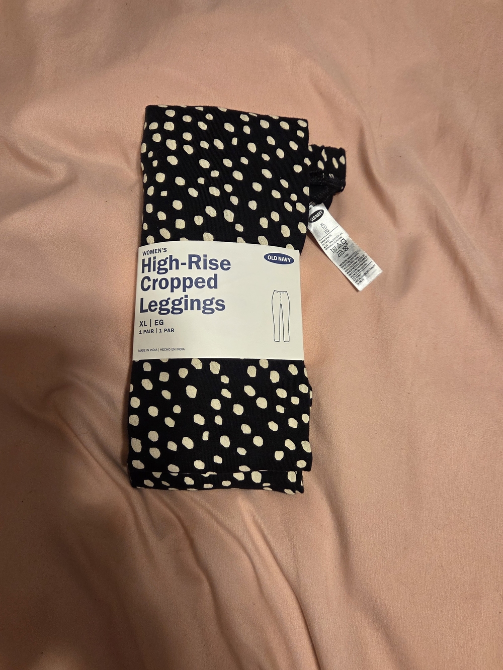 Old Navy Black & White Polka Dot Cropped Leggings